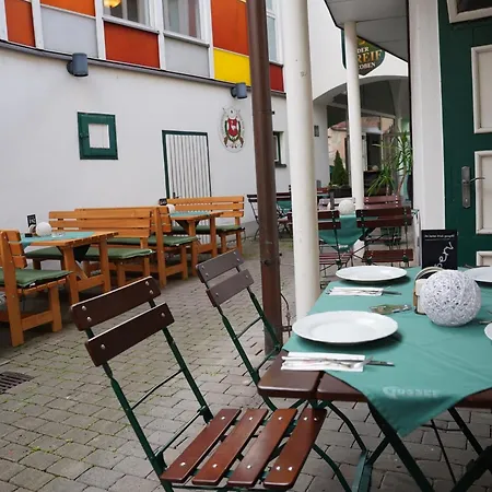 Restaurant Der Greif 여관