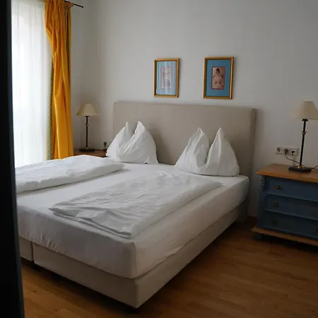 Restaurant Der Greif イン *