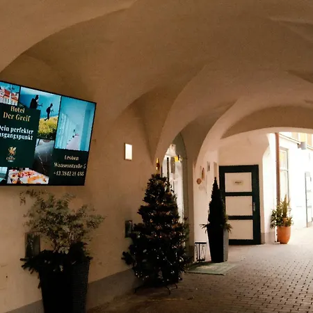Hotel Restaurant Der Greif * Леобен