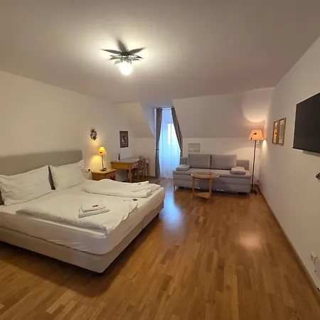 Restaurant Der Greif Λεόμπεν